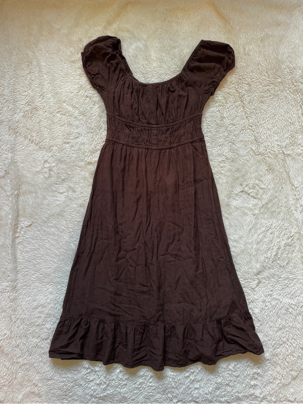 Brown Scoop Neck Midi Dress with Puff Sleeves - Picture 3 of 7